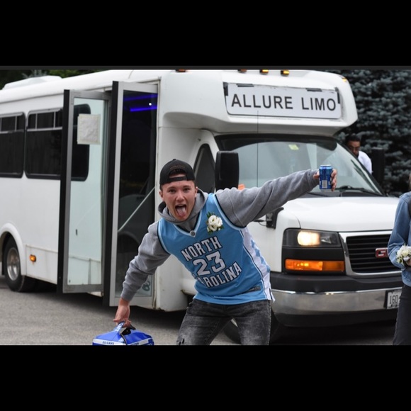 Meet your Posher, Mark - Picture 1 of 1